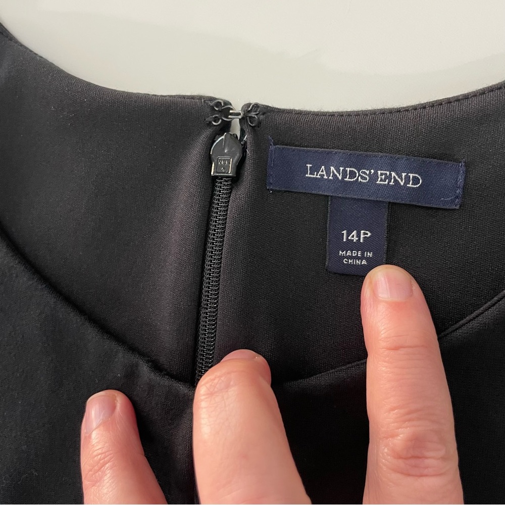 Lands' End Black Crew Neck Sleeveless Dress with pockets, Size 14P - Picture 3 of 6